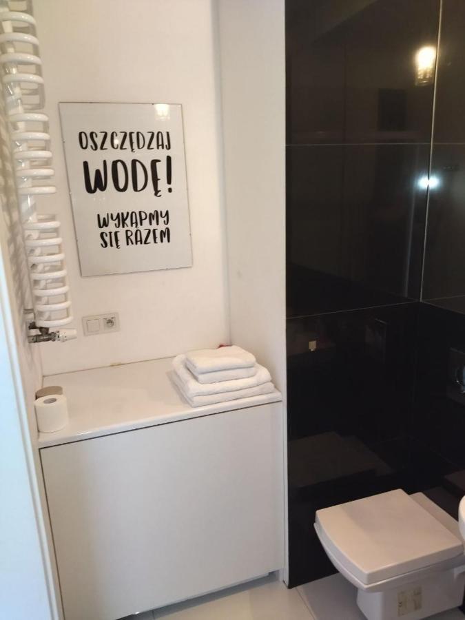 House4You Apartament Sakura Airport Chopin Varsavia Esterno foto